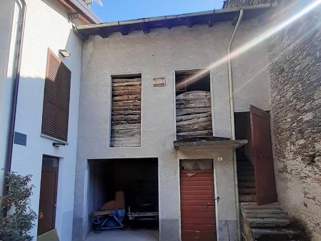 Villa Schiera in vendita a Chiuro, Lombardia