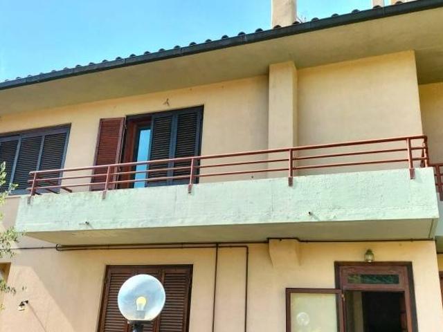 Villa Schiera in vendita a Chiusi Città, Toscana
