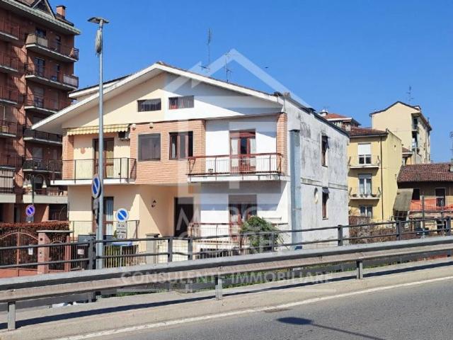 Villa Schiera in vendita a Piemonte, Torino