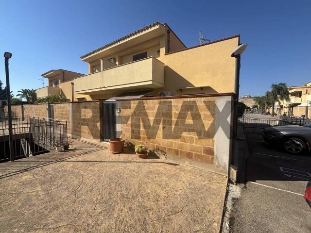 Villa Schiera in vendita a Cinisi, Sicilia