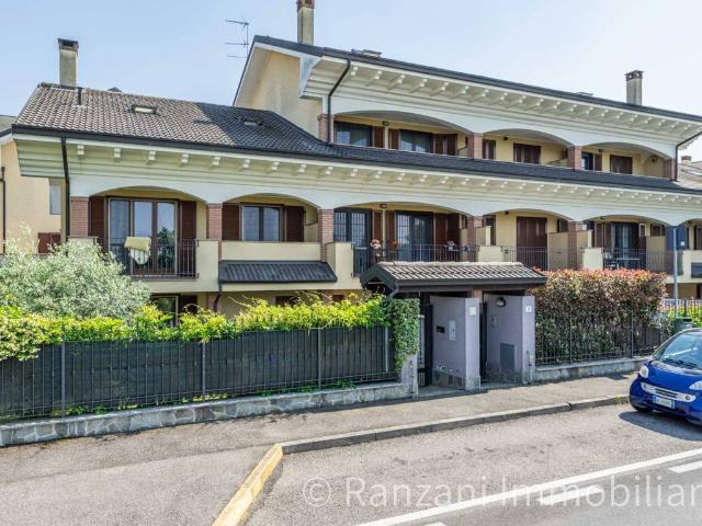Villa Schiera in vendita a Cisliano, Lombardia