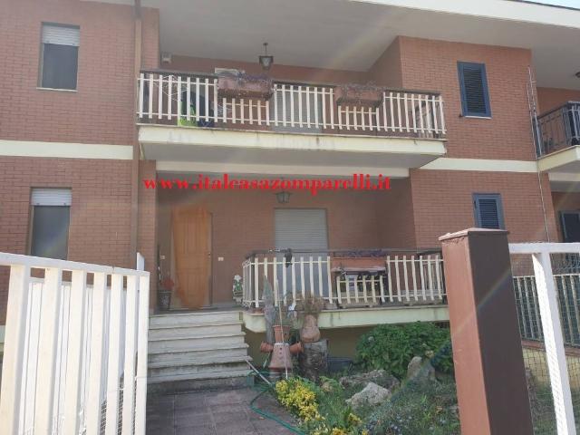 Villa Schiera in vendita a Quartiere San Valentino, Cisterna Di Latina