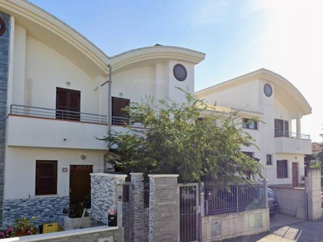 Villa Schiera in vendita a Città Sant'angelo, Abruzzo