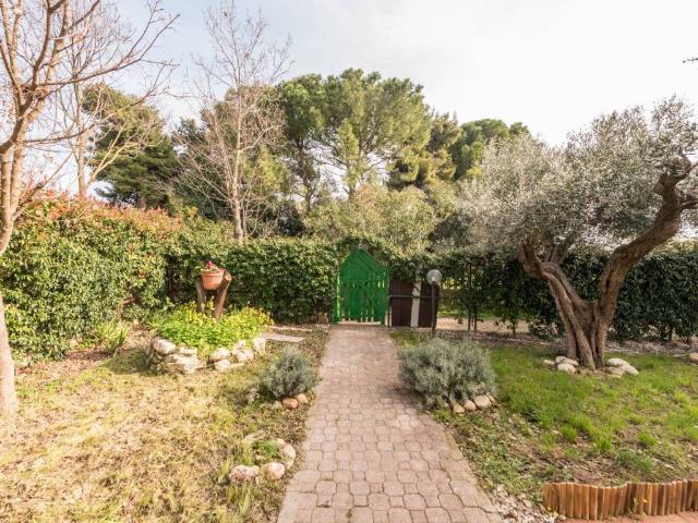 Villa Schiera in vendita a Città Sant'angelo, Abruzzo