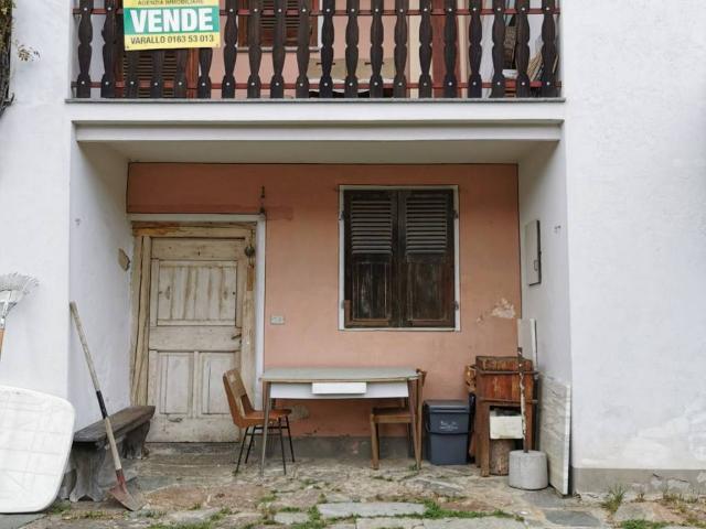 Villa Schiera in vendita a Cellio con Breia, Piemonte
