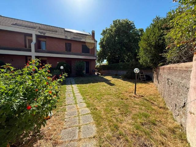 Villa Schiera in vendita a Cisterna Faro, Roma Capitale
