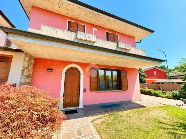 Villa Schiera in vendita a Coccaglio, Brescia