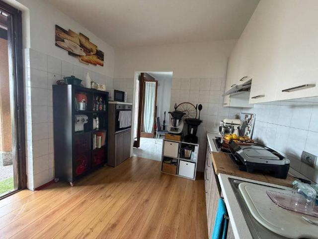 Villa Schiera in vendita a San Bartolomeo, Cocquio Trevisago