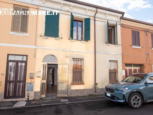 Villa Schiera in vendita a Unione Delta del Po, Codigoro
