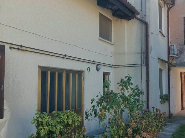 Villa Schiera in vendita a Rivolto / Rivolt, Codroipo / Codroip