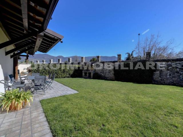Villa Indipendente in vendita a Collebeato, Lombardia