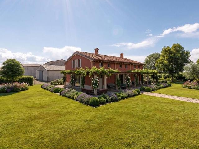 Villa Schiera in vendita a Pontescodogna, Collecchio