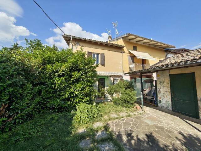 Villa Schiera in vendita a Gaiano, Collecchio