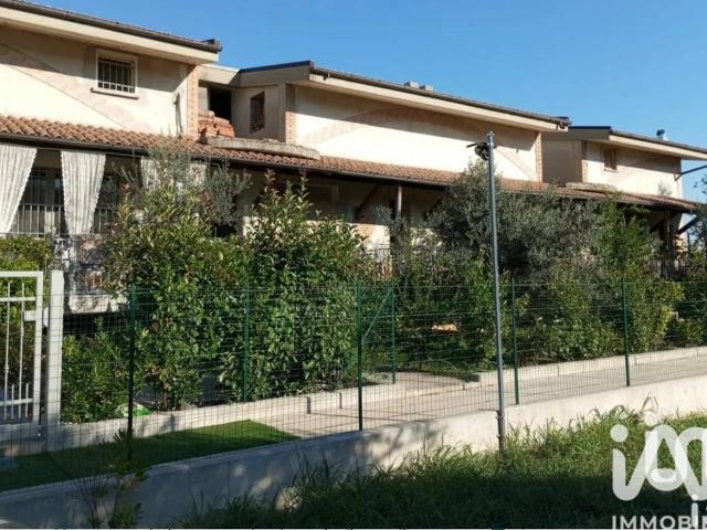 Villa Schiera in vendita a Collecorvino, Abruzzo