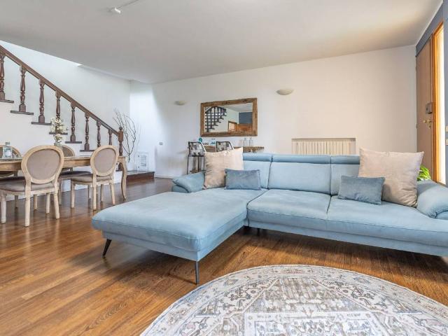 Villa Schiera in vendita a Colli al Metauro, Marche