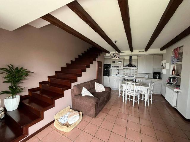 Villa Schiera in vendita a Colloredo Di Montalbano, Friuli-Venezia Giulia