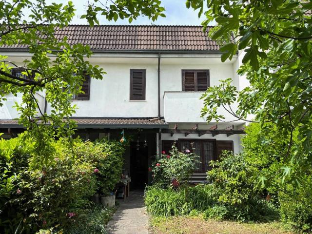 Villa Schiera in vendita a Cologno Monzese, Lombardia