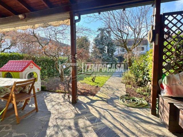 Villa Schiera in vendita a San Giuliano Monzese, Cologno Monzese