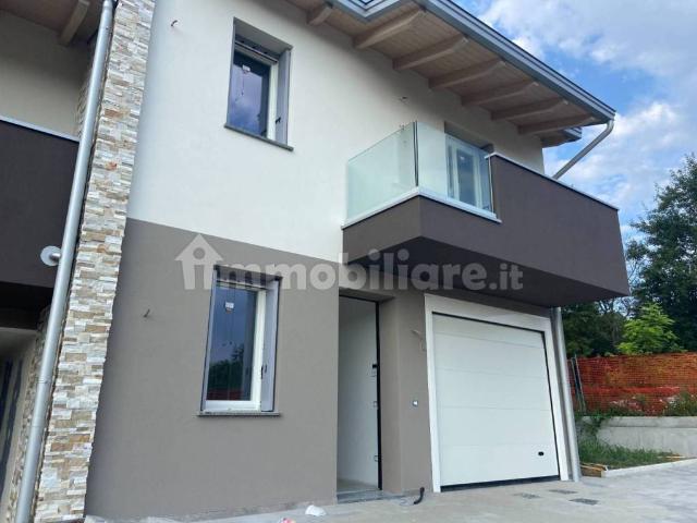 Villa Schiera in vendita a Gironico Al Piano, Lombardia