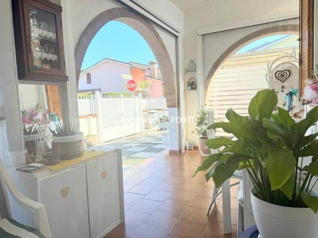 Villa Schiera in vendita a Lido di Pomposa, Comacchio