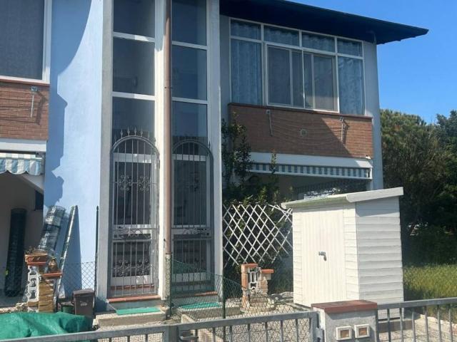 Villa Schiera in vendita a Comacchio, Reggio Emilia