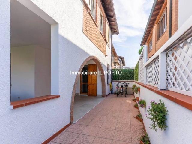 Villa Schiera in vendita a Comacchio, Reggio Emilia