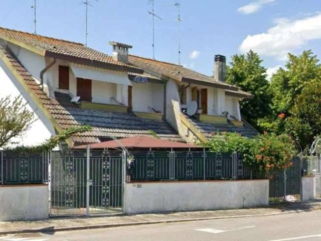 Villa Schiera in vendita a Lido degli Scacchi, Comacchio