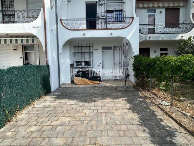 Villa Schiera in vendita a Comacchio, Reggio Emilia