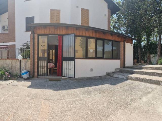 Villa Schiera in vendita a Lido di Pomposa, Comacchio
