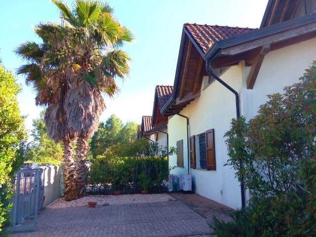 Villa Schiera in vendita a Lido degli Scacchi, Comacchio