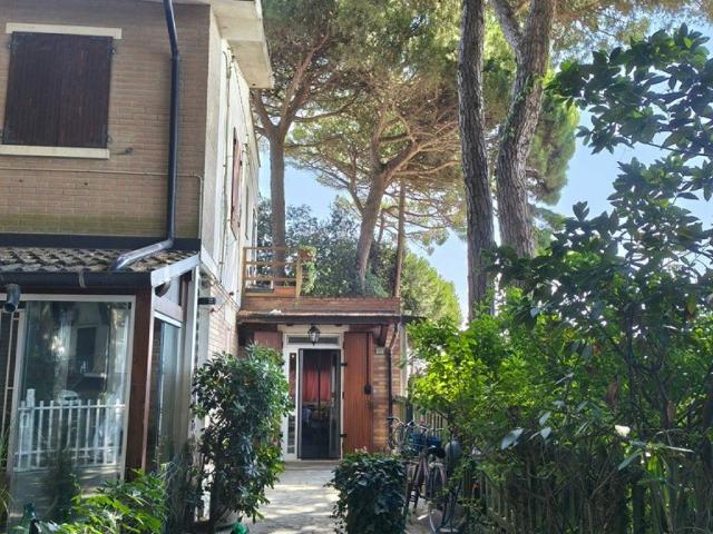 Villa Schiera in vendita a Quartiere Le Valli, Comacchio