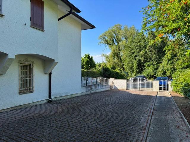 Villa Schiera in vendita a Comacchio, Reggio Emilia