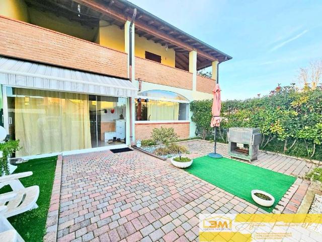 Villa Schiera in vendita a Comacchio, Reggio Emilia