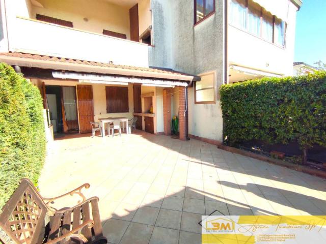 Villa Schiera in vendita a Lido di Pomposa, Comacchio