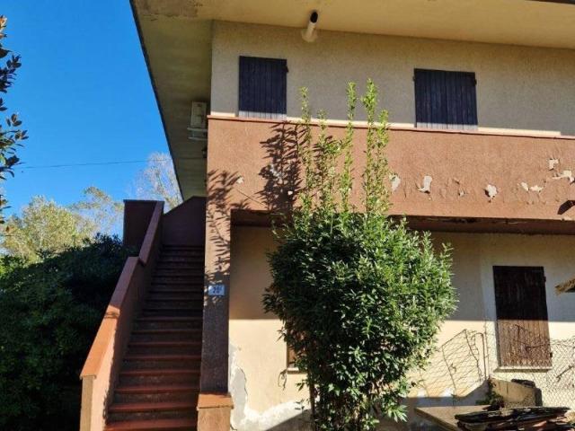Villa Schiera in vendita a Lido degli Scacchi, Comacchio
