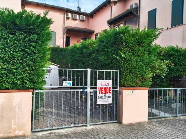 Villa Schiera in vendita a Comacchio, Reggio Emilia