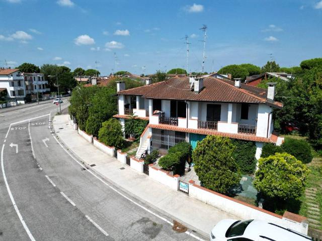 Villa Schiera in vendita a Comacchio, Reggio Emilia