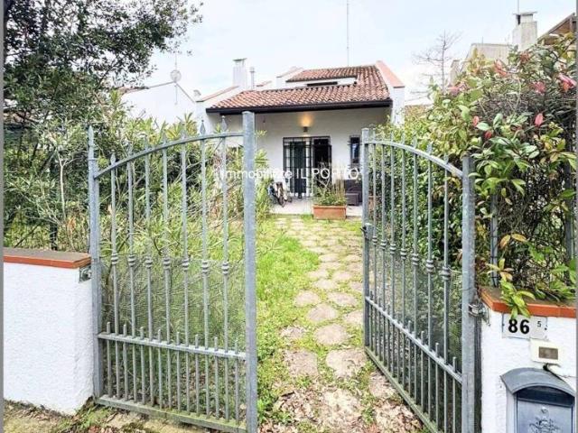 Villa Schiera in vendita a Comacchio, Reggio Emilia