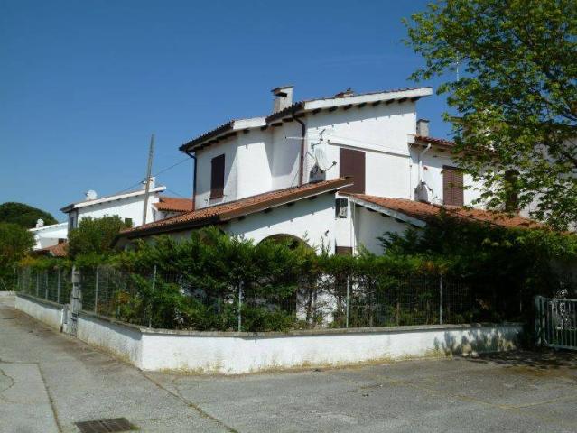 Villa Schiera in vendita a Comacchio, Reggio Emilia