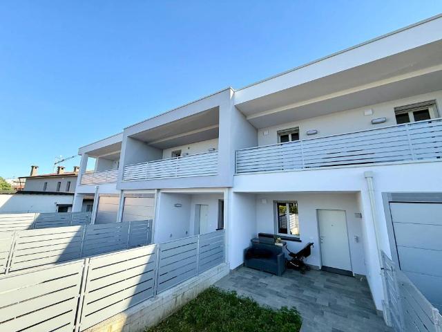 Villa Schiera in vendita a Comezzano-Cizzago, Comezzano
