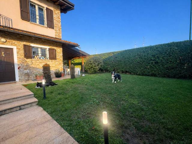 Villa Schiera in vendita a Comezzano-Cizzago, Cizzago