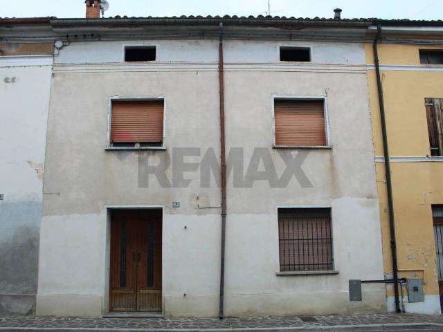 Villa Schiera in vendita a Commessaggio, Lombardia
