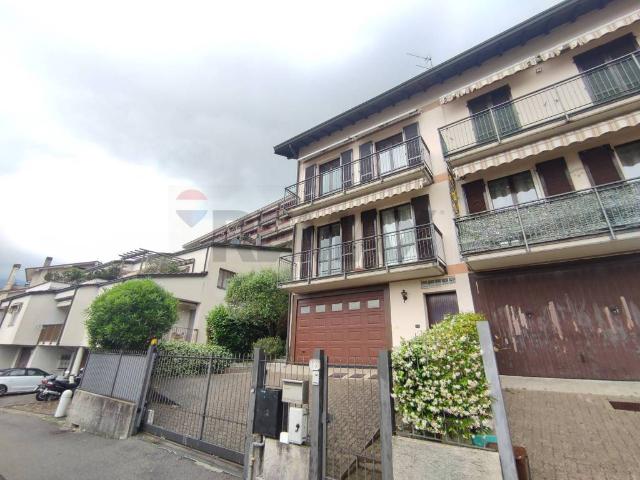 Villa Schiera in vendita a Como, Lombardia
