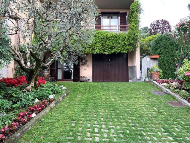 Villa Schiera in vendita a Como, Lombardia