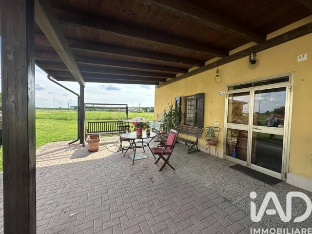 Villa Schiera in vendita a Unione Comuni Modenesi Area Nord, Concordia Sulla Secchia