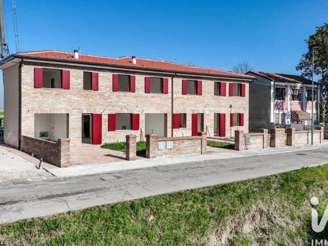Villa Schiera in vendita a Unione Terre e Fiumi, Copparo
