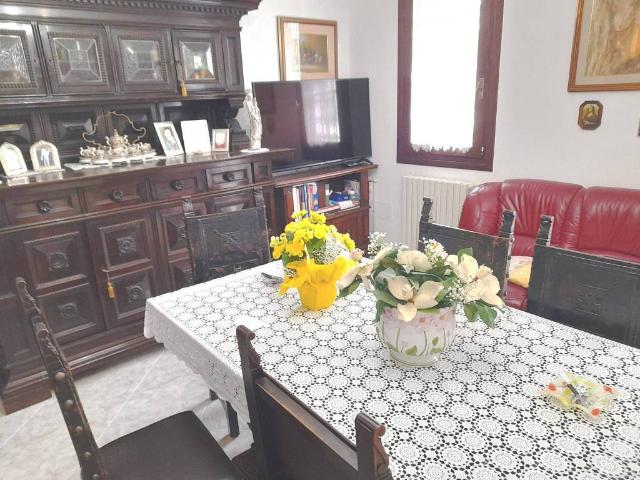 Villa Schiera in vendita a Unione Terre e Fiumi, Copparo