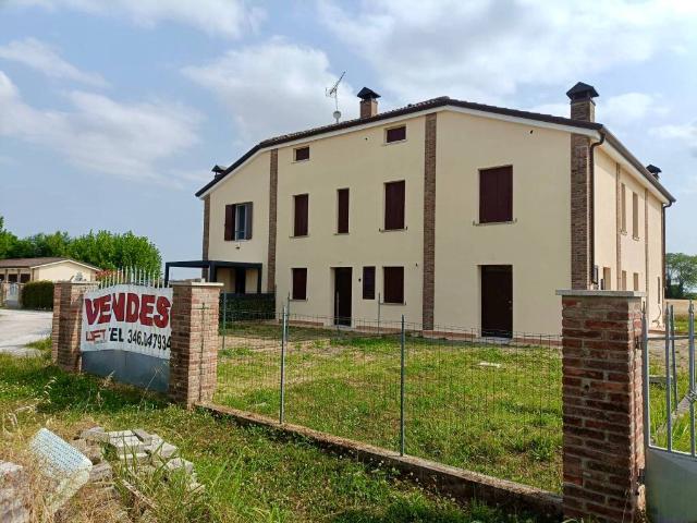 Villa Schiera in vendita a Unione Terre e Fiumi, Copparo