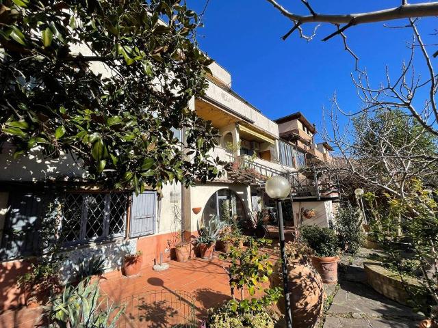 Villa Indipendente in vendita a Chiugiana, Corciano