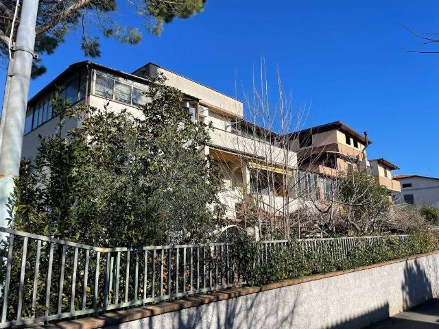 Villa Indipendente in vendita a Chiugiana, Corciano